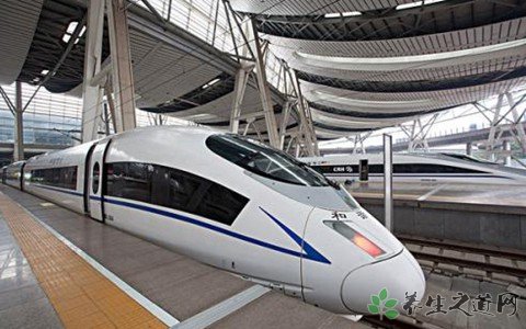 京张高铁全面铺轨 坐高铁要注意什么