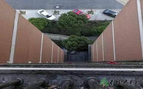 6岁女孩坠下15楼 如何预防儿童发生意外